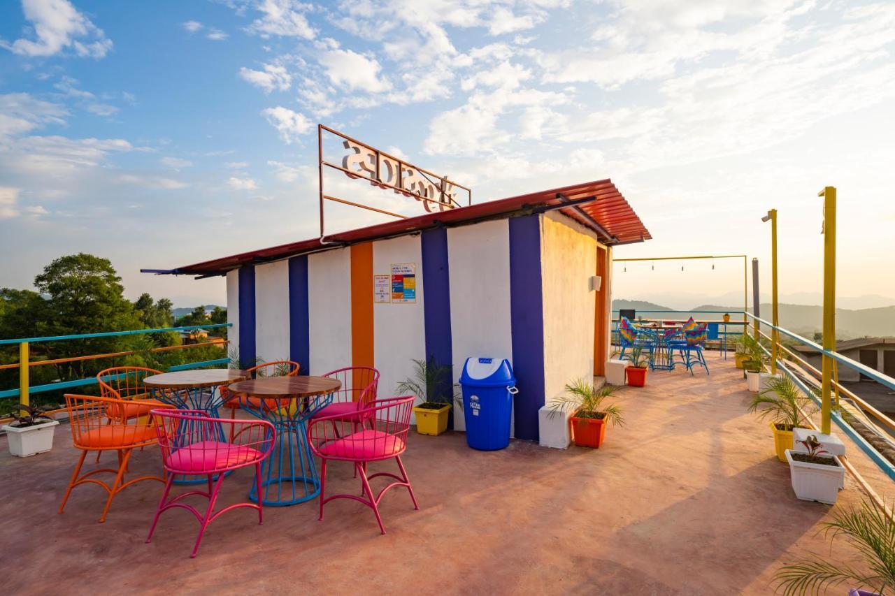 Gostops Bir, Landing Site Exterior foto